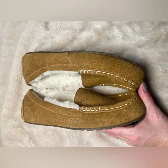 Ugg slipper shoe Womens Size 7 - Picture 4 of 5